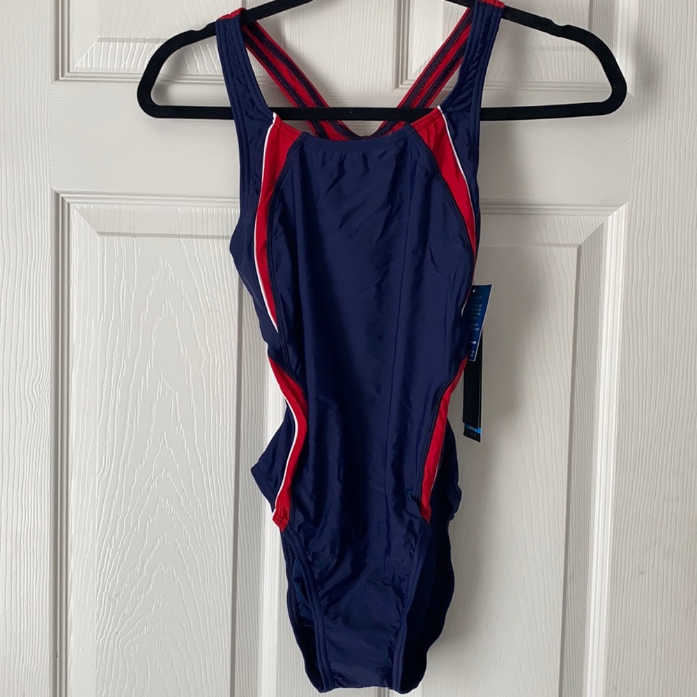 SPEEDO Red/Navy Taper Splice Pulse Back 36 *NWT*
